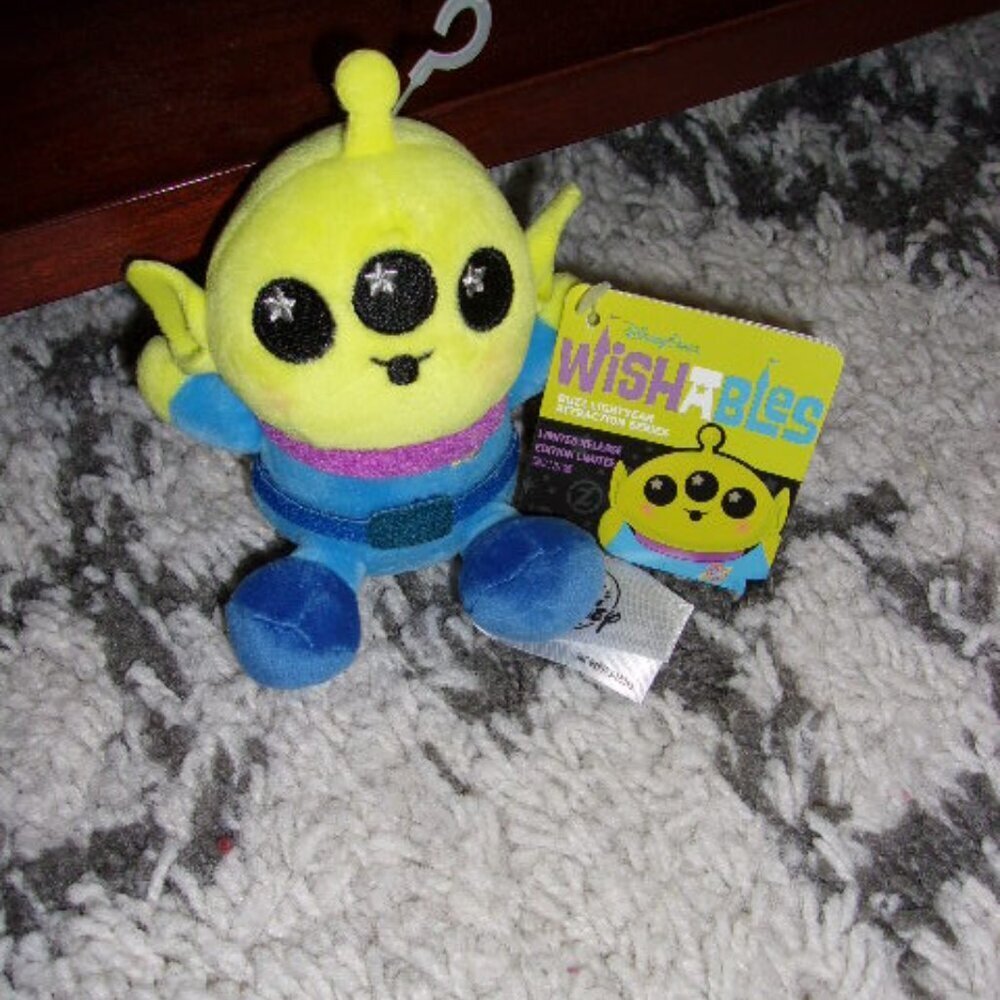 Disney Parks Wishables Toy Story Alien Plush Buzz Lightyear new with tags